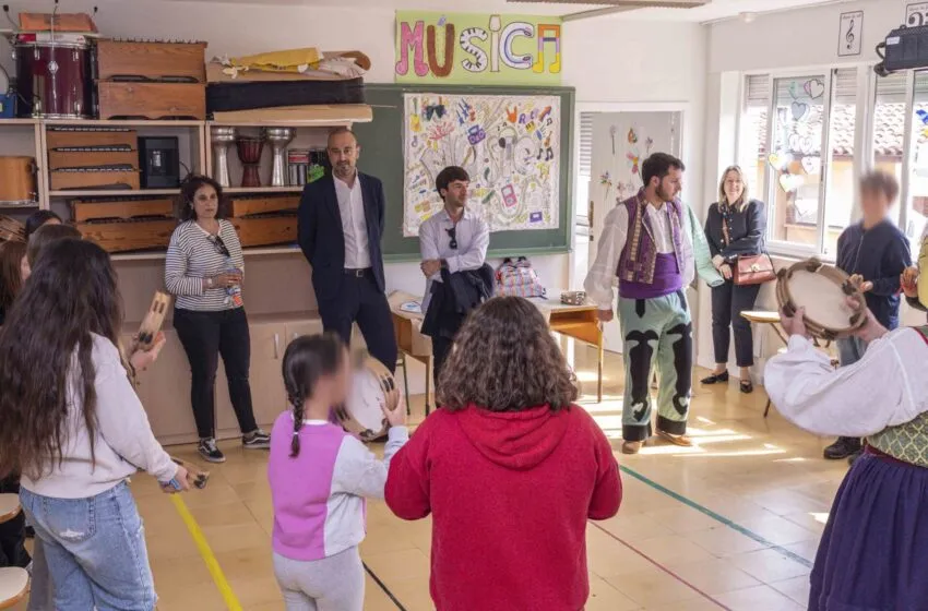 Noticias de Cantabria | El Cántabro | El CEIP Menéndez Pidal de Torrelavega acoge un encuentro escolar con centros de Tenerife, Barcelona y Valencia
