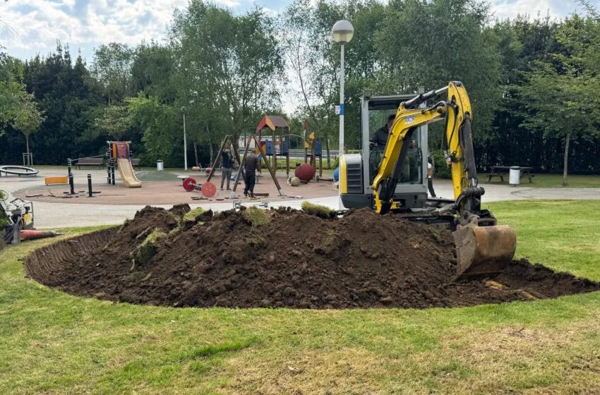  Arrancan las obras de renovación y ampliación de los parques infantiles Laura Nicholls y Avenida de la Libertad en Santa Cruz de Bezana