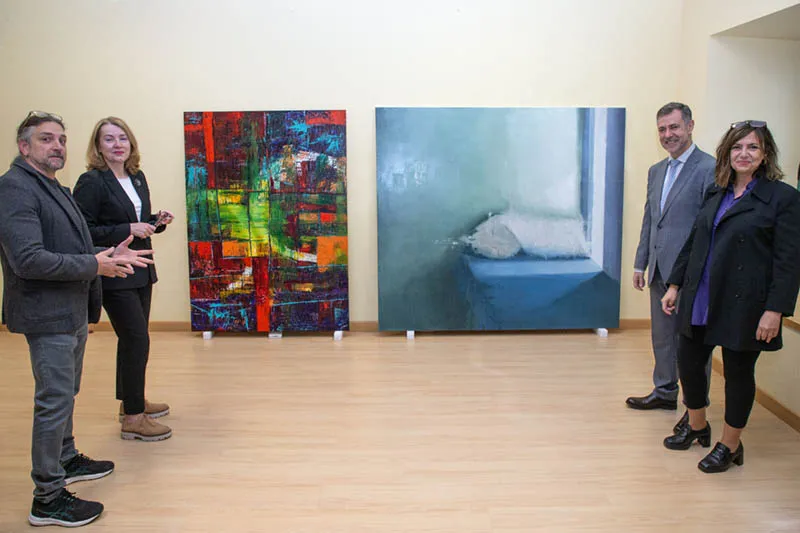 Noticias de Cantabria | El Cántabro | Los cuadros 'Luz en la octava' de Nieves Moreno y 'Paisaje deconstruido Nº 1' de Antonio Moro se incorporan a la Colección Norte de Arte Contemporáneo