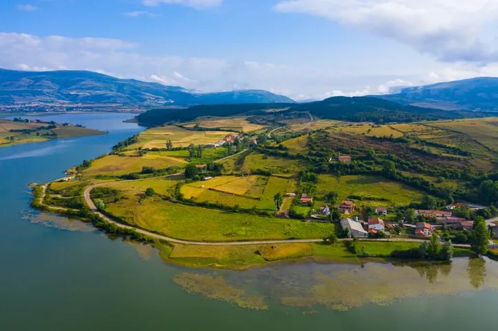 Noticias de Cantabria | El Cántabro | El Gobierno junto con la Fundación Banco Santander y un consorcio europeo desarrollarán del proyecto RELIGHT para promocionar el turismo sostenible a través de la cultura