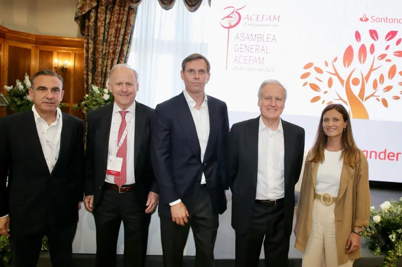 Noticias de Cantabria | El Cántabro | Arasti inaugura la Asamblea General de ACEFAM, una cita "imprescindible" para reconocer la labor y el compromiso de las empresas familiares en la región