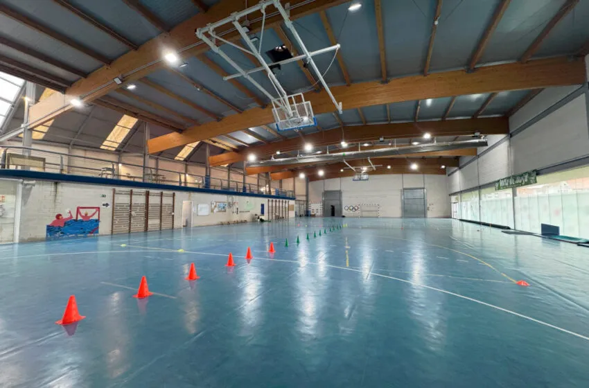 En marcha la licitación para sustituir el pavimento del polideportivo del CEIP Palacio de Noja