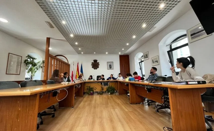 EL CONSEJO DE INFANCIA Y ADOLESCENCIA DE ASTILLERO TRASLADA NUEVAS PROPUESTAS EN LA ÚLTIMA SESIÓN PLENARIA CELEBRADA EN EL AYUNTAMIENTO