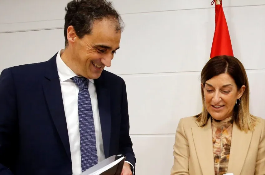 Noticias de Cantabria | El Cántabro | El Gobierno licita el proyecto para instalar césped artificial en el campo de fútbol de Novales  