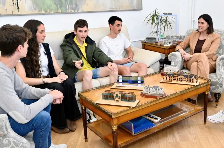 Noticias de Cantabria | El Cántabro | Igual felicita a los alumnos del Castroverde ganadores del concurso ‘CanSat’