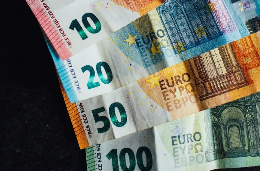 ¿Dónde se cobra más en Europa? Así quedan los salarios medios