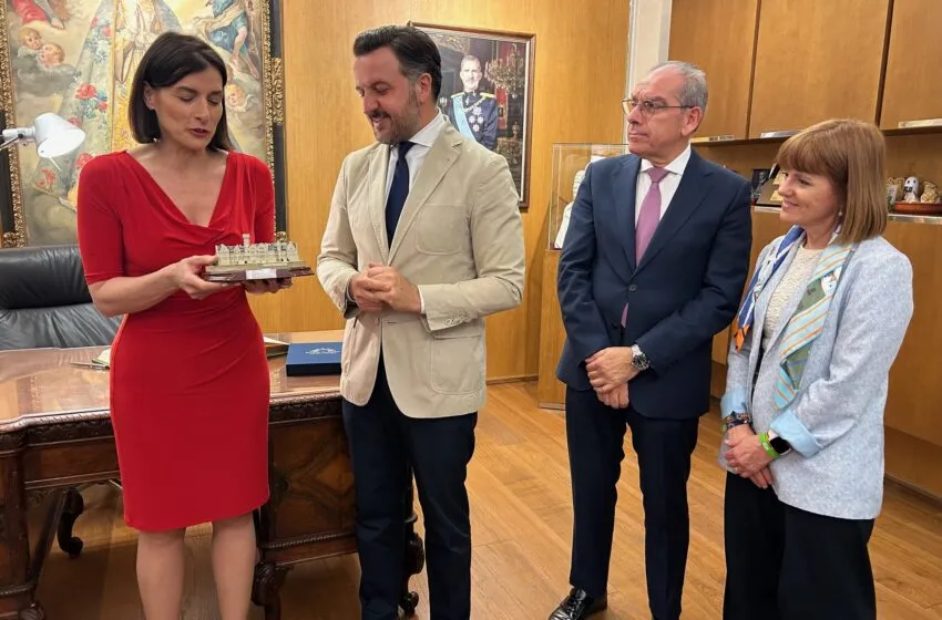 Noticias de Cantabria | El Cántabro | Igual y el alcalde de Elche piden la suspensión de las reglas fiscales y potenciar el municipalismo