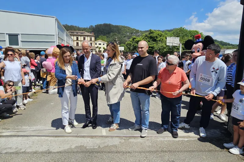  Sergio Silva apoya el proyecto solidario del Colegio Bilingüe Apostolado de Ceceñas