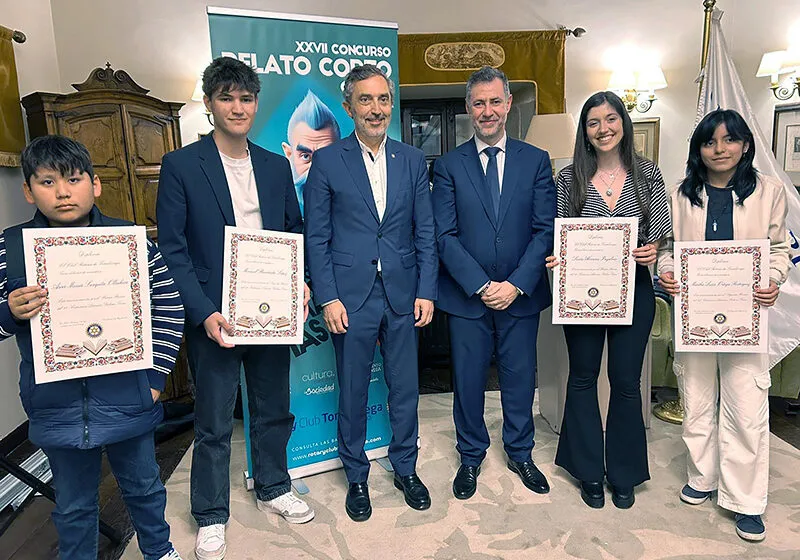 Noticias de Cantabria | El Cántabro | Martínez Abad destaca la contribución del certamen literario 'Gabino Teira' al fomento de la escritura entre los más jóvenes