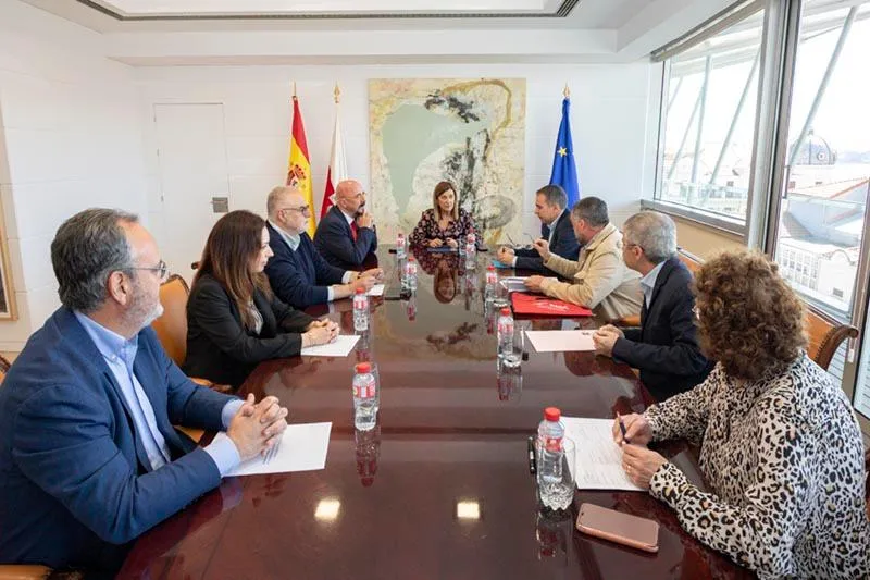 Noticias de Cantabria | El Cántabro | El Gobierno y los representantes de los médicos evalúan la marcha del pacto profesional y fijan un calendario con las medidas pendientes