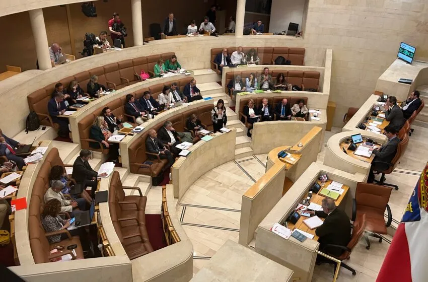 Noticias de Cantabria | El Cántabro | El Parlamento de Cantabria reclama al Gobierno central que no retrase la llegada del tren de alta velocidad