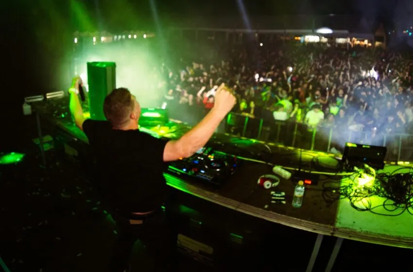 Noticias de Cantabria | El Cántabro | De los boleros al beat urbano: Piélagos arde este sábado con 6 DJ’s y mucho más en las Fiestas de San Antonio