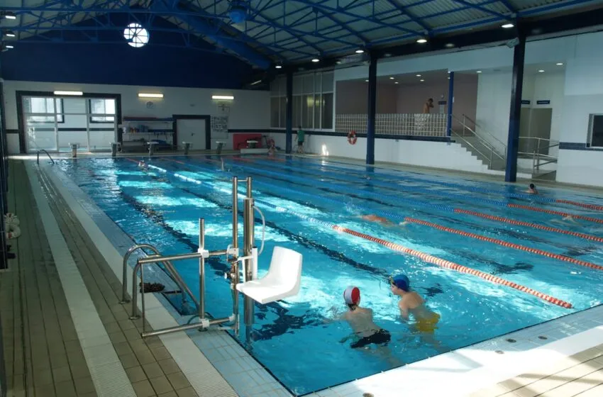 La Instalación Deportiva Municipal de La Vidriera programa cursos de natación, Pilates, hipopresivos y ciclismo en sala para el mes de julio