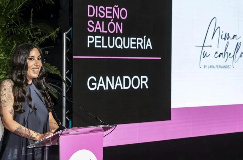  El Ayuntamiento de Santa María de Cayón quiere expresar su felicitación y reconocimiento a la peluquería “Mima Tu Cabello by Lara Fernández”, ubicada en Sarón, por haber sido galardonada con el Premio Salón Look 2025 al Mejor Diseño de Salón