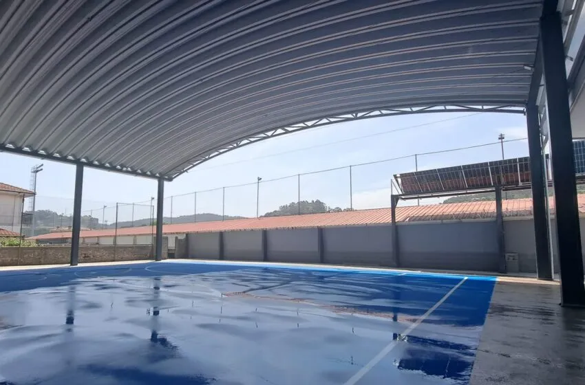 El Ayuntamiento de Camargo inaugura la pista polideportiva cubierta de Escobedo el sábado 21 de junio