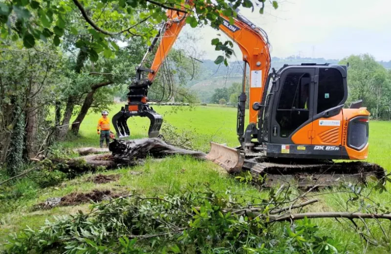 Noticias de Cantabria | El Cántabro | El río Clarín más limpio: arranca la restauración del río en Matienzo para evitar obstrucciones y preservar su cauce natural