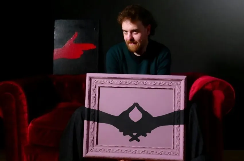 La mente se convierte en arte: Alejandro Mesurado abre portales visuales en Santillana del Mar