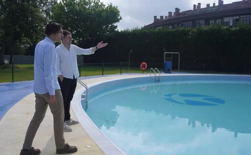 EL AYUNTAMIENTO ULTIMA LAS OBRAS DE REMODELACIÓN DE LAS PISCINAS DESCUBIERTAS DE LA CANTÁBRICA, QUE ABRIRÁN AL PÚBLICO EL 20 DE JUNIO