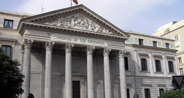 La FEMP llama a los alcaldes a concentrarse frente al Congreso: “la asfixia financiera local no puede esperar más”