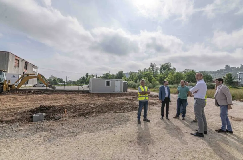  Nuevo vial de salida para los camiones del Matadero Comarcal de Barreda