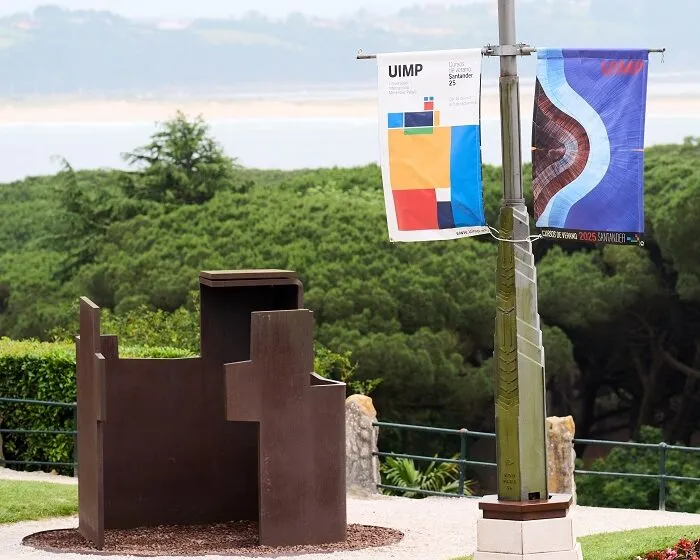 Noticias de Cantabria | El Cántabro | La UIMP abre el verano con más de 100 cursos y una escultura monumental de Chillida en la Magdalena