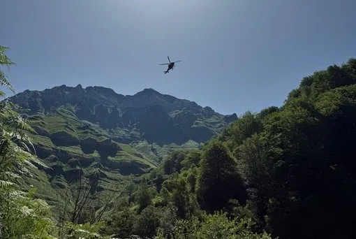 Drama en plena naturaleza cántabra: una ruta termina en evacuación aérea de urgencia