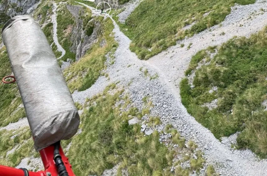 Rescate en Picos de Europa: un senderista de 62 años es evacuado por golpe de calor en los Tornos de Liordes