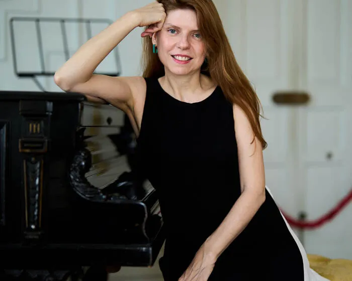 Noticias de Cantabria | El Cántabro | Versos en la Magdalena: Miriam Reyes inaugura unas Veladas Poéticas que traerán a Santander a los grandes nombres de la poesía contemporánea