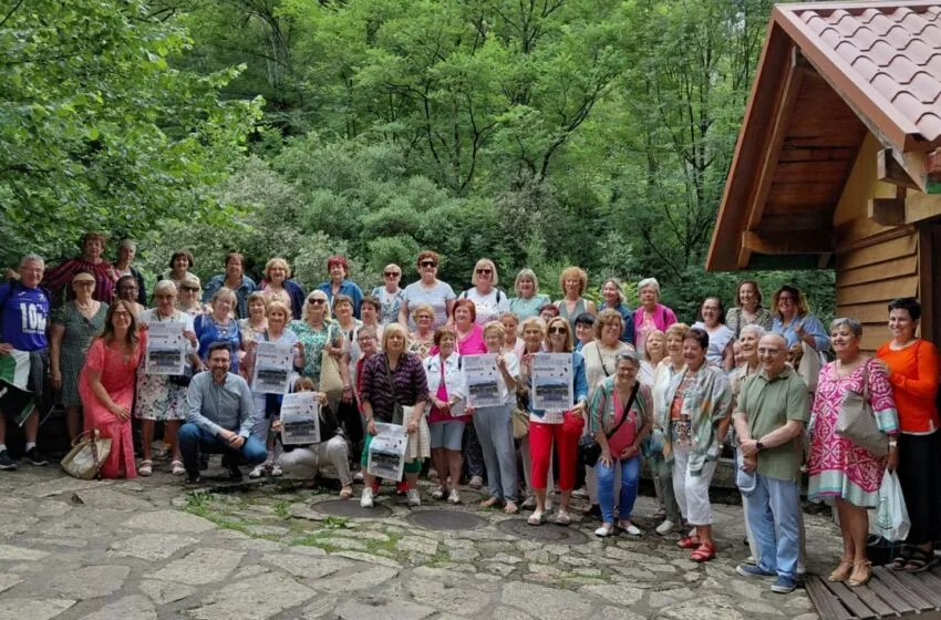  Colindres pone en marcha “Los Jueves del Kiosco”