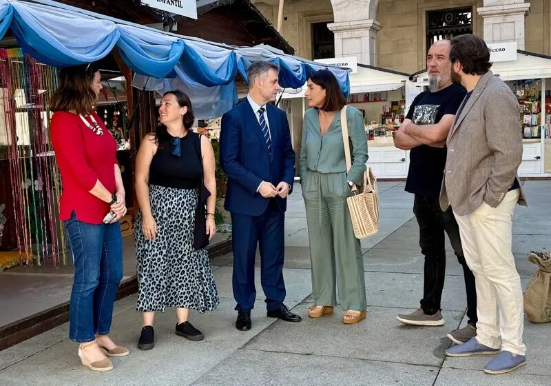 Noticias de Cantabria | El Cántabro | Martínez Abad señala la importancia de apoyar al sector librero y de fomentar la lectura con especial atención a los más jóvenes