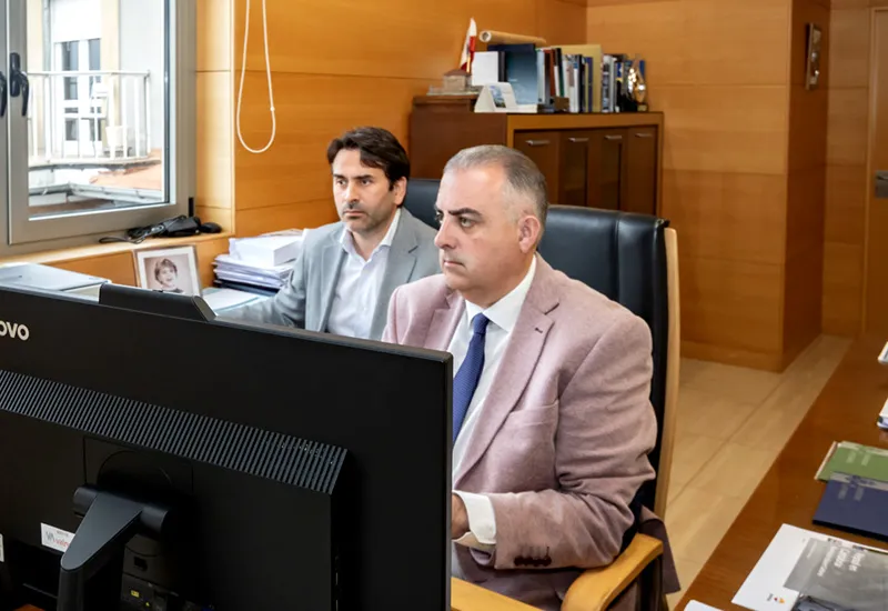 Noticias de Cantabria | El Cántabro | Media solicita al Ministerio de Transportes incentivos para convertir al Seve Ballesteros en un aeropuerto más competitivo