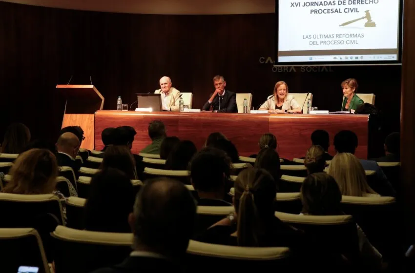 Noticias de Cantabria | El Cántabro | Urrutia denuncia que las reformas del Gobierno de España amenazan la independencia judicial y suponen la "involución" del estado de derecho