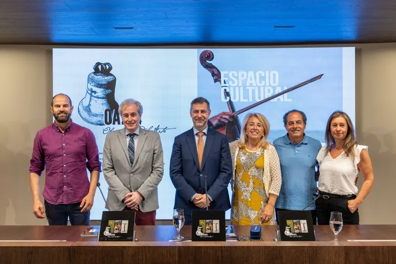 Martínez Abad califica al Ecoparque de Trasmiera de “referente de turismo sostenible y modelo singular de desarrollo cultural”
