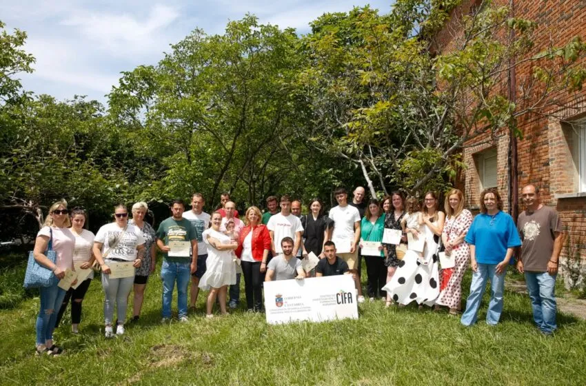 Noticias de Cantabria | El Cántabro | Susinos desea "éxito" a los alumnos del CIFA en un sector que tiene "mucho futuro gracias a vuestra vocación"