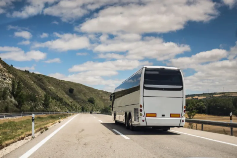 Descuentos al transporte público en marcha: Transportes admite las solicitudes de Santander, Torrelavega y Castro Urdiales