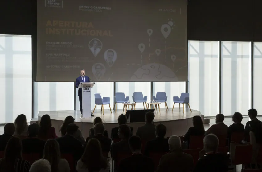 Noticias de Cantabria | El Cántabro | Martínez Abad aboga por un modelo de colaboración público-privada para hacer de Cantabria un destino turístico sostenible y generador de riqueza