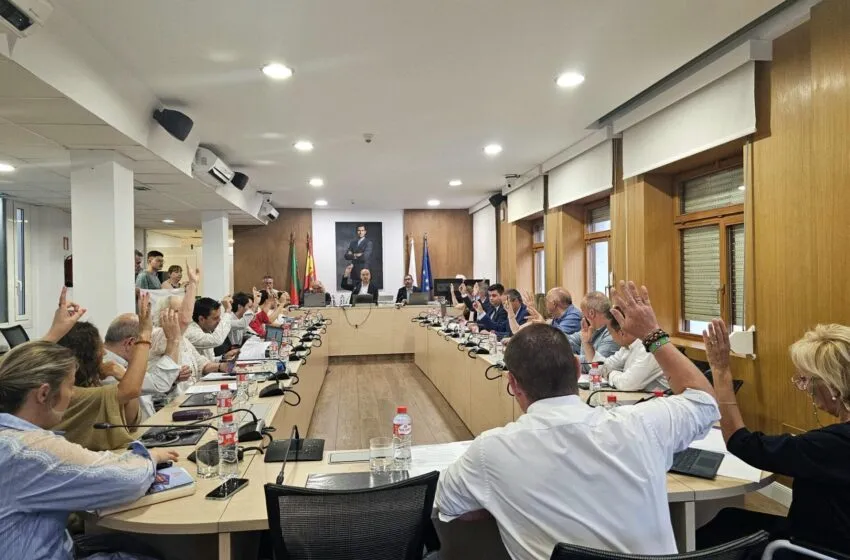 El Pleno admite a trámite la solicitud de la Real Sociedad Gimnástica referente a la concesión administrativa de El Malecón