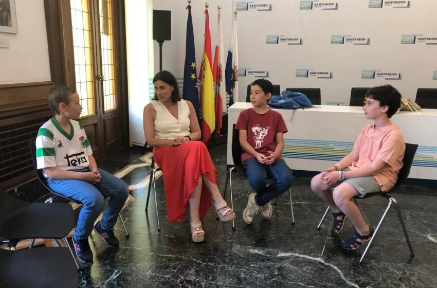 Igual desea suerte a los alumnos que representarán a Cantabria en la Olimpiada Matemática Alevín