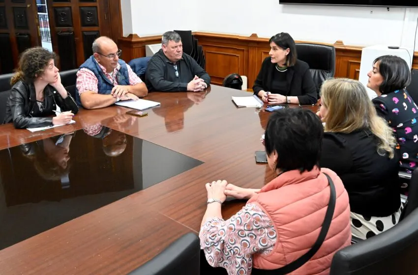 Noticias de Cantabria | El Cántabro | El Ayuntamiento y las asociaciones vecinales de San Román inician conversaciones sobre los fondos de la biblioteca Peñas Arriba