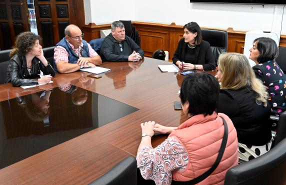 Noticias de Cantabria | El Cántabro | El Ayuntamiento y vecinos de San Román inician conversaciones sobre la biblioteca Peñas Arriba