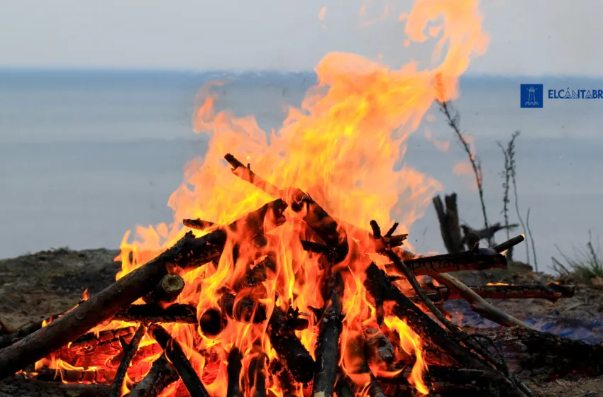 Fuego, agua y deseos: la Noche de San Juan ilumina el inicio del verano con magia y tradición