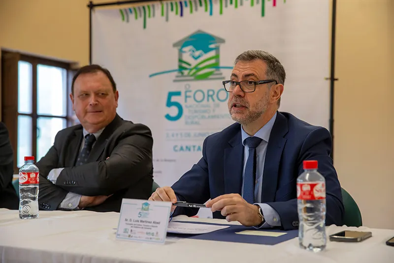 Noticias de Cantabria | El Cántabro | Martínez Abad ve el turismo como "una estrategia transformadora" para mejorar la calidad de vida de los pueblos y fijar población