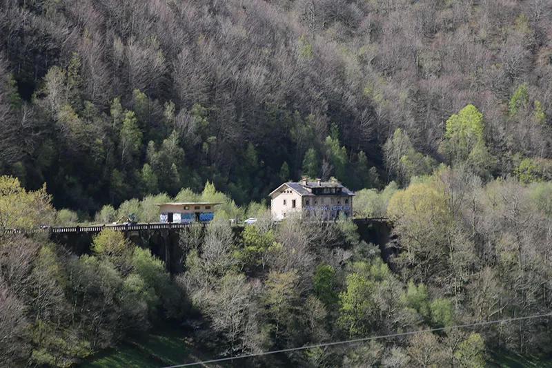 El Gobierno saca a licitación la construcción de la nueva carretera y senda verde que unirá la estación de Yera con el túnel de La Engaña por 3,7 millones de euros
