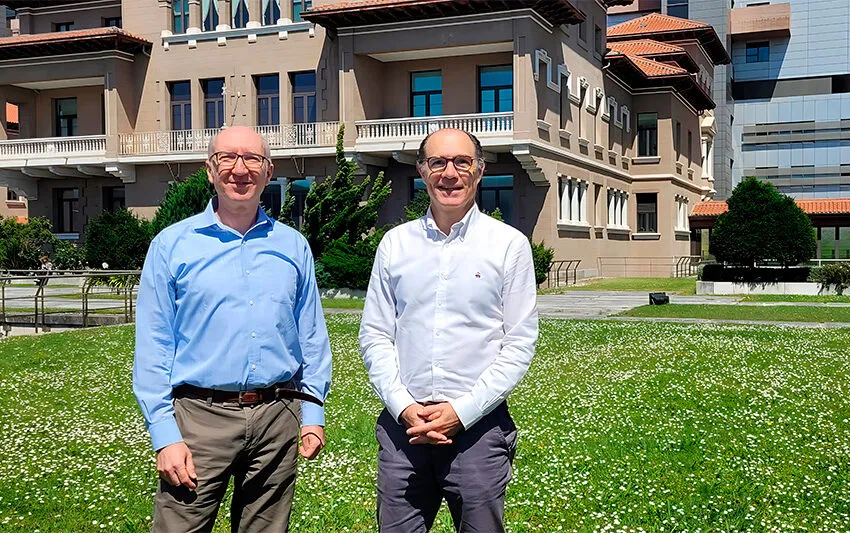 Noticias de Cantabria | El Cántabro | Los anestesiólogos de Valdecilla Ignacio del Moral y José María Maestre, socios de honor de la Sociedad Española de Simulación Clínica y Seguridad del Paciente