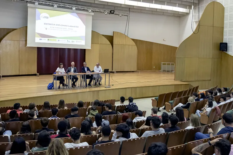 Noticias de Cantabria | El Cántabro | Silva destaca la formación y experiencia profesional adquirida por 610 alumnos de 59 centros educativos a través del programa LaborESO