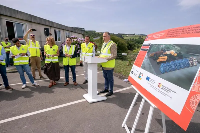 Noticias de Cantabria | El Cántabro | El Gobierno inicia las obras de remodelación y automatización de El Mazo que convertirán esta instalación en "un referente de última generación" en la gestión de residuos