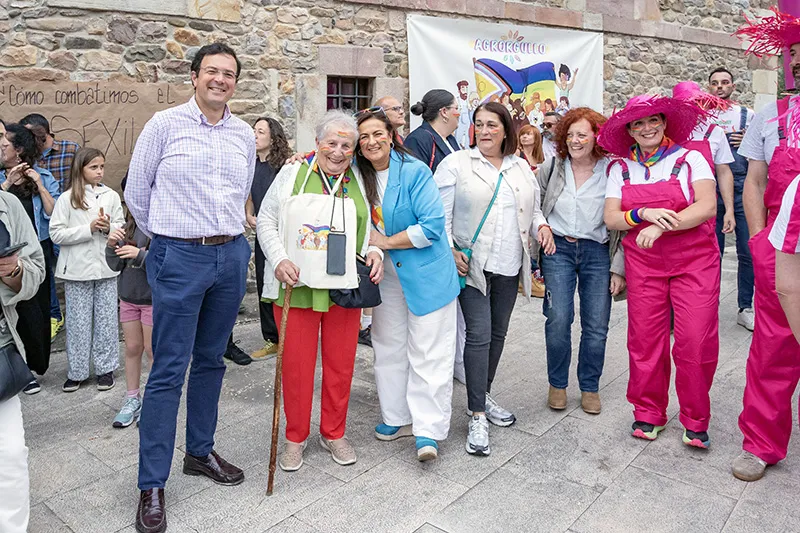 Noticias de Cantabria | El Cántabro | Gómez del Río se suma a la reivindicación de la igualdad de derechos del colectivo LGTBIQA+ en la celebración del AgrOrgullo