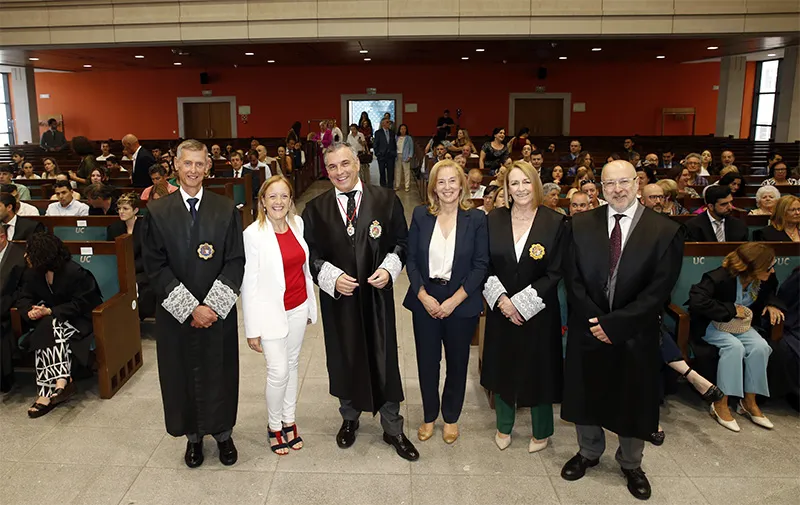 Noticias de Cantabria | El Cántabro | La consejera de Justicia acompaña a los profesionales de la abogacía en la celebración de la festividad del Colegio