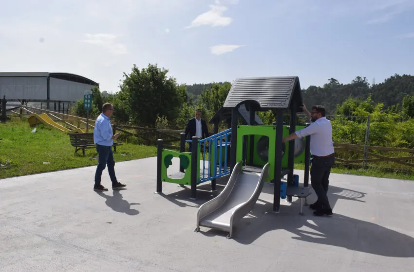 Noticias de Cantabria | El Cántabro | Piélagos invierte más de 150.000 euros en la renovación integral del parque infantil Ría del Pas en Boo