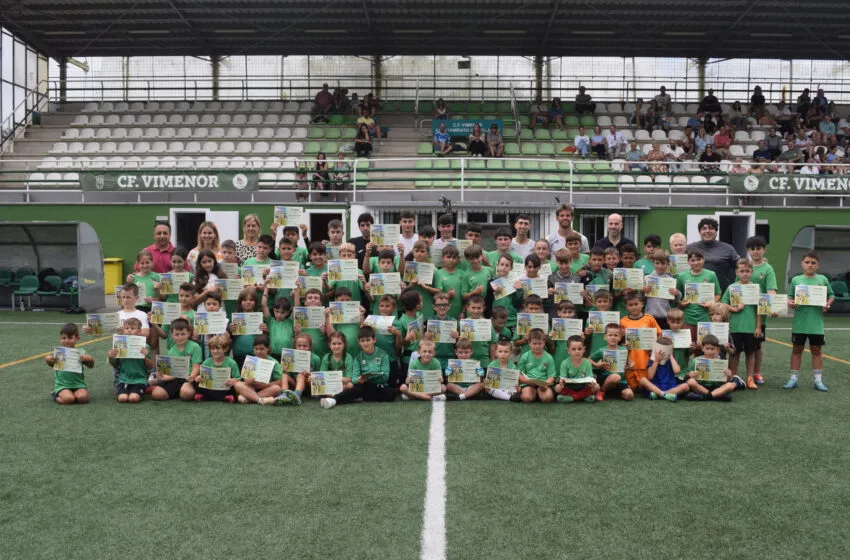 Noticias de Cantabria | El Cántabro | Más de 150 niños y niñas participan en el Campus de Fútbol de Verano del Club Vimenor en Vioño